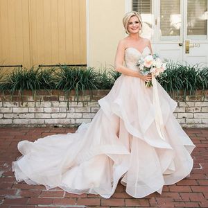 Modest Country Wedding Dresses Sweetheart Beaded Ruffles Tulles Blush Boho Wedding Dress Sweep Train Plus Size Bridal Gowns
