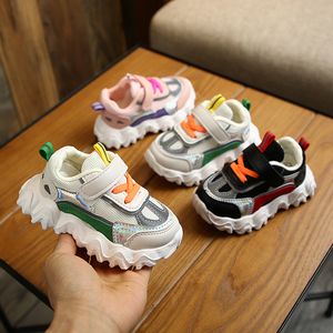 2-3 år gammal vår höst bebis flicka pojke toddler spädbarn mjuk bottenstygn färg andas och antiskid sneakers löpar skor walker