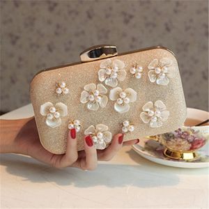 Kvinnor Evening Koppling Väska Pearl Flower Wedding Bridal Handväska Skulder Cross-Body Bags Fashion Ladies Purse Clutches