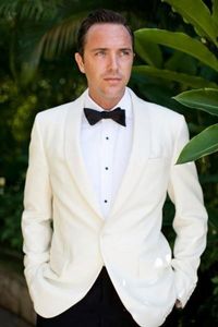 Brand New Ivory Мужские свадебные смокинги шаль лацкане Slim Fit Groomsmen Tuxedos Популярные Человек Пиджаки Куртка Отличный костюм (куртка + брюки + галстук) 36