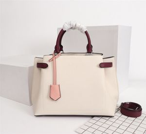 luxury 2019 New Guaranteed Genuine Leather Twist Denim Medium Crossbody Bag Women Single Shoulder Chain bag Free Shipping