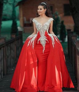 Novos vestidos de baile de baile árabe vermelho de sereia