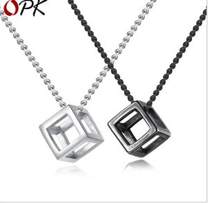 Personlighet Hollow Cube Pendant tredimensionell lycka Magic Cube Titanium Steel Halsband Halsband Smycken
