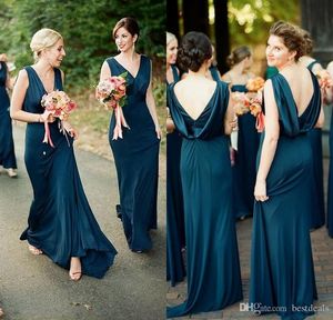 Elegancka tanie 2019 Teal Green Pochwa sukienki druhna V Szyjka otwarta z tyłu podłoga Długość Maid of Honor Dress Country Party Suknie