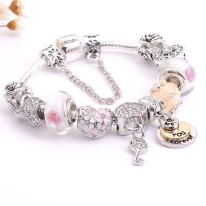 Großhandels-Charm-Korn-Legierung versilbertes Armband Geeignet für herzförmigen Armbandschmuck im Pandora-Stil