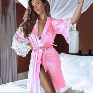 Ny Silk Satin Bröllop Sleepwear Robes Personliga Glitter Skriv ut Kort Badrock Bridesmaid Kimono Long Pyjamas Sommar Natt Lady Robe 4622