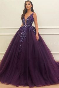 Magic Dark Purple Empire-Taille Prom Quinceanera Kleider 2019 Strassapplikationen 3D-Blumen V-Ausschnitt Tüll Sweet 16 Kleid Vestido De Gowns