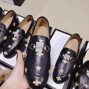 Bee Fashion 2019 Flat Ladies Flat-heeled Shoes New Women S Shoes Embroidery Authentic Cowhide Men Women Boat Dress Shoes