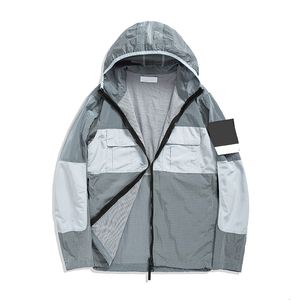 Mäns Jackor Ny Vår och Höst Tunn Jacket Mode Märke Casual Coat Windbreaker Metal Nylon Material Högkvalitativ Hooded