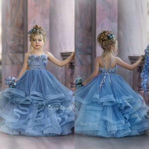 2020 Spaghetti Strap Flower Girl Dresses rilievo Appliqued Tiered maniche spettacolo della ragazza abito sweep treno su ordine di compleanno della ragazza abiti