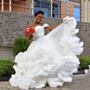 African Plus Size Wedding Dresses With Sash Beads Off The Shoulder Ruffles Bridal Gowns Back Lace Up Country Style Beach Wedding Dress