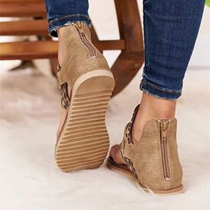 2021 Summer Beach Women Flat Sandals Slides Chaussures Femme Clog Plus Casual Flip Flops Shoes Woman 01
