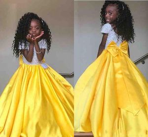 2019 New Princess Yellow Girls Pageant Dresses Jewel Neck Sequins Top Satin Bow Back Floor Length Cute Kids Flower Girls Birthday Gowns