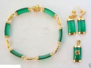 Gratis frakt Green Fortune Pendant Necklace Armband ￶rh￤ngen set