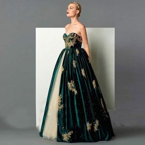 Hunter Green Evening Dresses Embroidery Applique Sweetheart Satin Floor Length Ruffle Evening Gowns Prom Dress robe de soiree Formal Dress