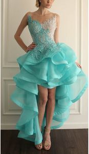 2018 Gorgeous Beaded High Low Turquoise Lace Prom Sheer Backless Cascading Ruffles Organza Kort Front Long Back Party Evening Gowns