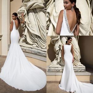 크루 넥 새틴 인어 웨딩 드레스 2020 레이스 Applique Beaded Backless 스윕 기차 결혼식 신부 가운 Robes de Mariée BC2490