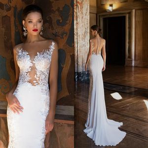2020 Mermaid Wedding Dresses Jewel Sleeveless Appliqued Lace Pearls Ruched Bridal Gowns Ruffle Illusion Court Train Robes De Mariée