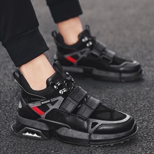 Najnowsze męskie Black Blue Sports Fashion Fasual Old Dad Buty na buty tenisowe Paris Platform Triple S dla mężczyzn Vintage Grandpa 39-44