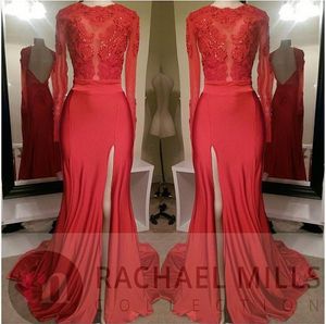 Rote neue Meerjungfrau-Abendkleider, Spitzenapplikation, lange Ärmel, seitlicher Schlitz, rückenfrei, formelle Kleider, elegant, Yousef Aljasm