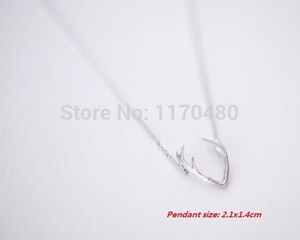 Fashion-ashion Deer Horn Antler Necklace Unique Animal Necklaces Minimalist Jewelry for Women Tiny Cute Pendant Necklace -N056