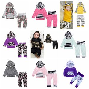 Kids Designer Clothes Girls Floral Flower Clothing Set Boy Camo Paski Hoodie Pant Garnitury Długim Rękawem Ins Letter Płaszcz Spodnie Outfits D6776