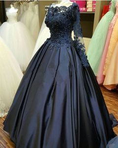 2020 Hot Navy Illusion Long Sleeve Evening Gowns Beaded Embroidery Lace Ball Gown Prom Sweet Sweet 16 Dress Quinceanera Dresses Robes de Soir￩e