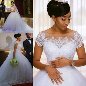 African Lace Appliques Ball Gown Wedding Dresses Short Sleeves Plus Size Gowns Bride Dresses vestido de novia