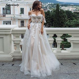 Abito da sposa Boho Applicazioni con tulle Abiti a trapezio senza schienale Abiti da sposa con spalle scoperte vestido de noiva