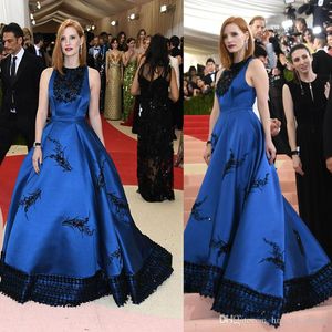 Королевский синий знаменитости платья Джессика Честейн Met Gala кружева аппликации из бисера высокая шея без рукавов линии пухлые сексуальные обратно вечерние платья