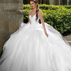 New Amazing Garden Ball Gown Wedding Dresses Sweetheart Neck Beading Crystals Ruched Ruffles Corset Back Bridal Gowns Vestido De Noiva