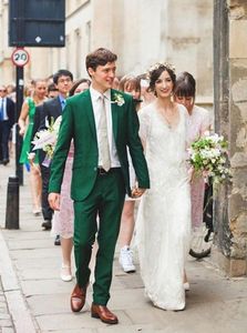 Classic Designe Green Men Wedding Dress Excellent Groom Tuxedos Customize Jacket Blazer Men Business Dinner/Prom Suit(Jacket+Pants+Tie) 526