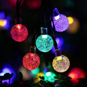 Luci a stringa solare Globo 33 piedi 60 sfere di cristallo Luci fiabesche a LED impermeabili 8 modalità Luci stellate all'aperto per la festa di nozze di Natale