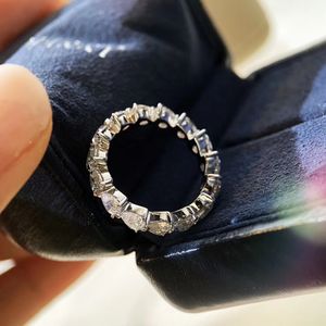 Stilista di lusso anello cuore anello di diamanti pieno S925 argento placcato oro 18 carati anello di diamanti coppia accessori da sposa con confezione regalo