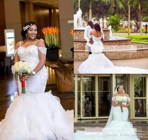 2019 Spaghetti Straps Bröllopsklänning Unika sjöjungfrun Applique Lace Garden Bridal Gown Custom Made Plus Size