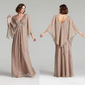 2019 Modest Mother Of The Bride Dresses V Neck Crystals Batwing Sleeves Chiffon Mothers Formal Evening Party Dress Wedding Guests