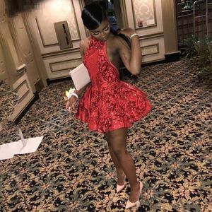 2019 Red Halter Neck Cocktail Dresses Lace Appliques Sequined Sexy African Homecoming Dress Backless Short Prom Gowns Mini Skirt