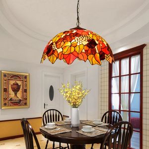 Europejski Retro Szklana Lampa Kreatywny Grape Handmade Tiffany Witraż Pokój Diningowy Bar Bedroom Art Chandelier TF033