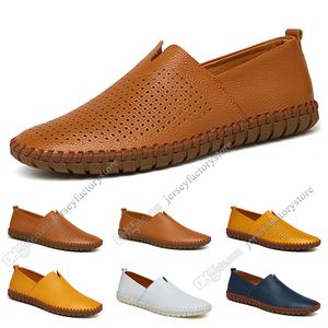 New Hot Fashion 38-50 EUR Nya Mäns Läder Skor Skor Candy Färger Överhos Brittiska Casual Skor Gratis Frakt Espadrilles Sixty-One