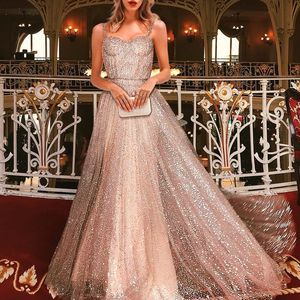 2020 Sparkly Gold paljett älskling a-line spaghetti rem billig lång prom fest aftonklänning prom klänningar mantel de soriee259v