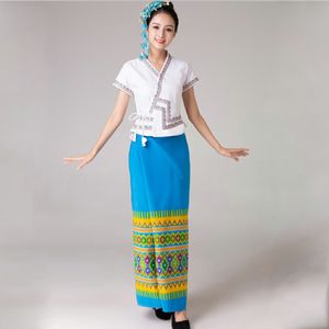 Nuovo vestito estivo Costume da spettacolo teatrale da donna Costume da ballo tailandese Set di abbigliamento etnico in stile sud-est asiatico vistodo orientale