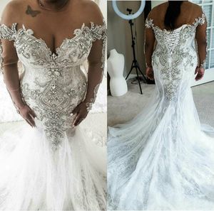 Brautkleider in Übergröße, Spitze, Kristallperlen, Sweep-Länge, Juwelenausschnitt, Meerjungfrau-Hochzeitskleid, maßgeschneidert, applizierte Langarm-Brautkleider, Größe 45