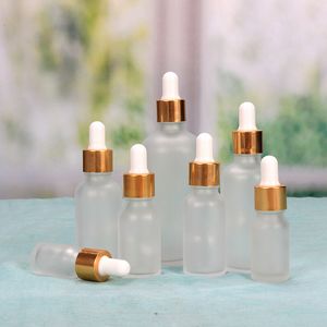 Goldkappe 5 ml 10 ml 15 ml 30 ml 50 ml 100 ml e flüssige kosmetische Tropfflaschen nachfüllbare leere Ölglas-Tropfflaschen im Großhandel auf Lager