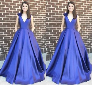 Sexig v-nacke 3d blommor formella prom klänningar kungliga blå satin kvällsklänningar med fickor draped speciellt tillfälle klänning kvinnor abendkleid söt