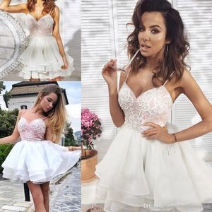 Sexiga Korta Homecoming Dresses Spaghetti Straps Organza Lace Applique Mini Party Gowns Special Occasion Dresses Cocktail Party Dresses