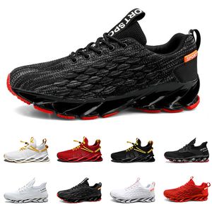 2021 Försäljning Män Running Skor Triple Black White Red Fashion Mens Trainer Andas Runner Sport Sneakers Storlek 39-44 Tre