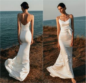 해변 웨딩 드레스 섹시한 스파게티 새틴 인어 신부 가운 단순히 스타일의 보헤미안 백리스 층 길이 웨딩 드레스