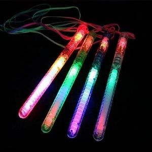 Fornitura natalizia Colore casuale 1 pezzo Bacchetta lampeggiante LED Glow Light Up Stick Patrol Lampeggiante Concerto Bomboniere