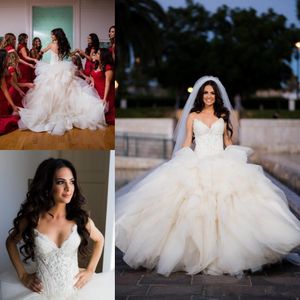 2020 Modern Sexig Sweetheart Ball Gown Bröllopsklänningar Lace Kristaller Beaded Ruched Church Bridal Gown Plus Size Vestidos de Novia Al5164