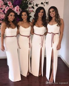 2020 New White Sheath Bridesmaids Dresses Spaghetti High Split Golv Längd Sexig Modest Maid of Honor Wedding Guest Party Gowns Cheap Custom